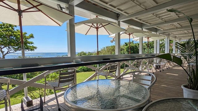 PUCA PUCA的露台座位