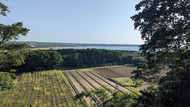 觀景廣場眺望宮良灣