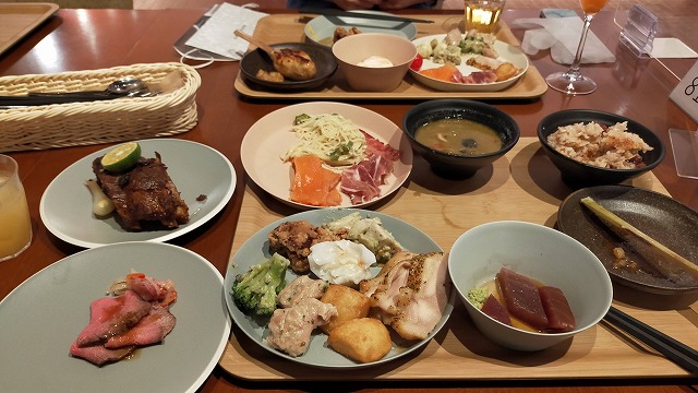 西表島 Hotel 的自助餐