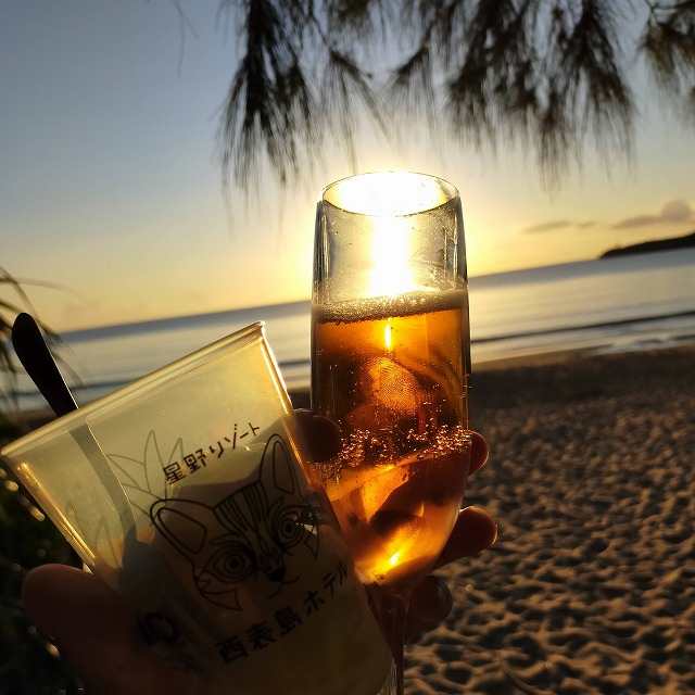 大廳的免費鳳梨和果汁服務