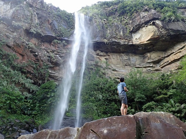 西表島的Pinaisara瀑布